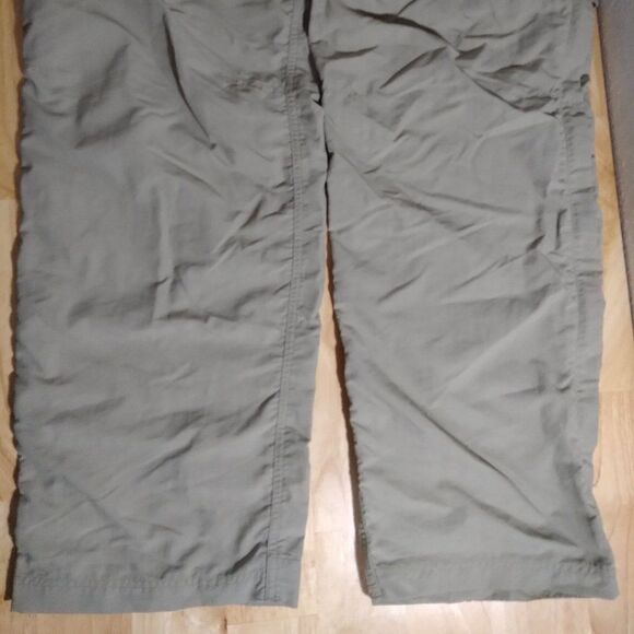 REI Convertible Wind Pants Hiking Camping Shorts Performance Outdoor - Picture 3 of 8